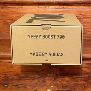 Empty Box for Yeezy Boost 700